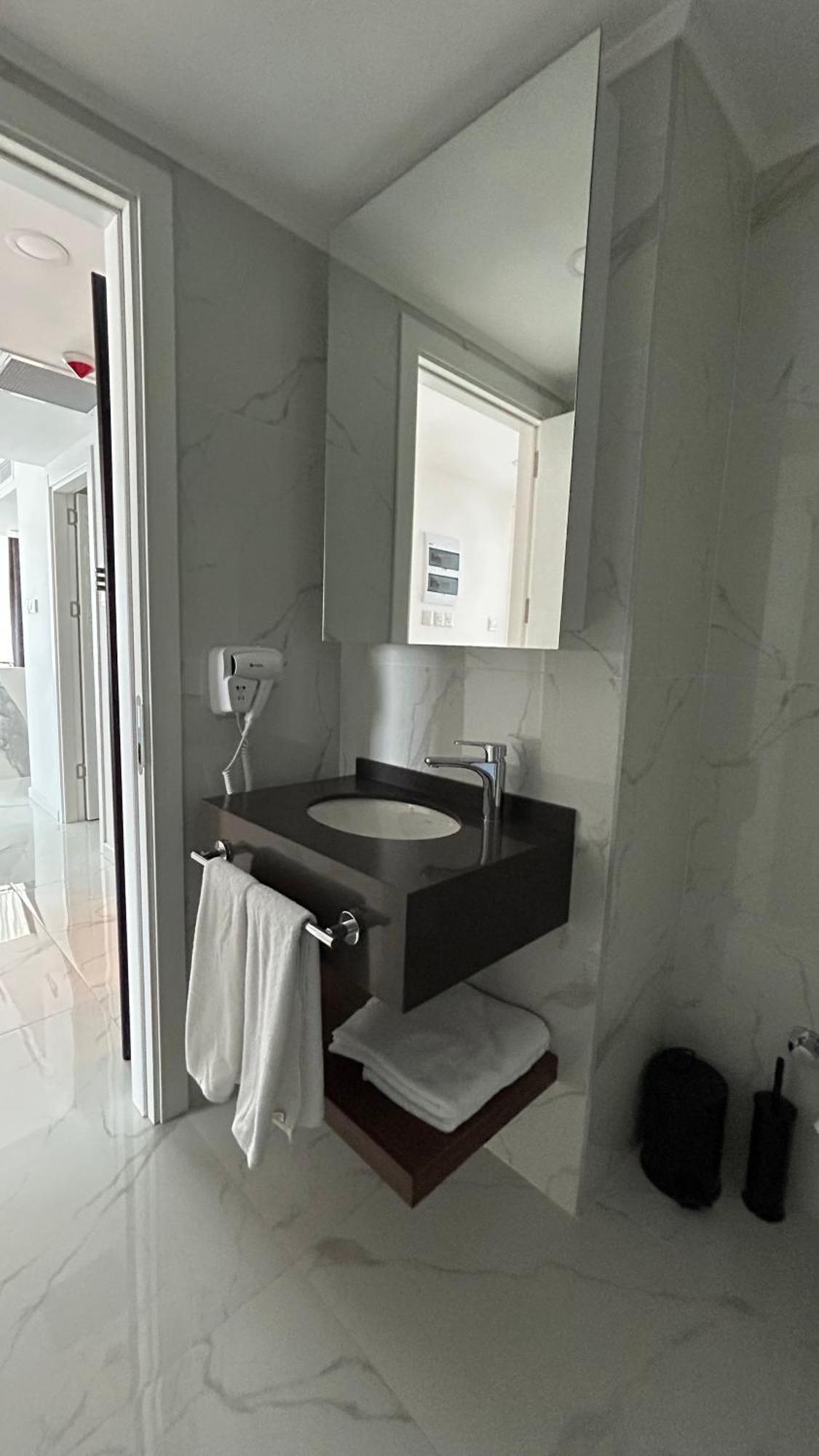 Grand Sapphire Resort Long Beach Trikomo Εξωτερικό φωτογραφία